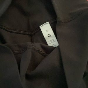 Lululemon size 6 mini flare leg.